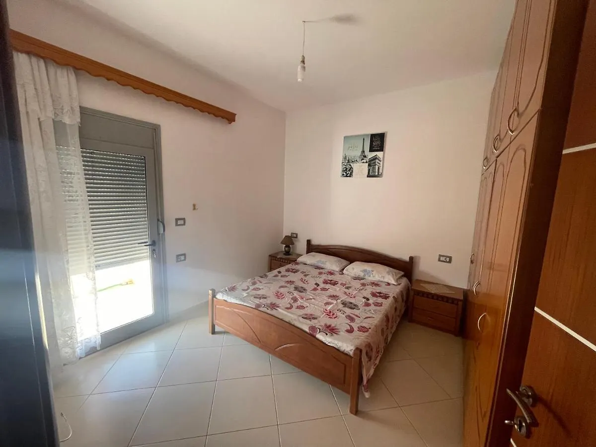 Vila Denad Sarande Albania