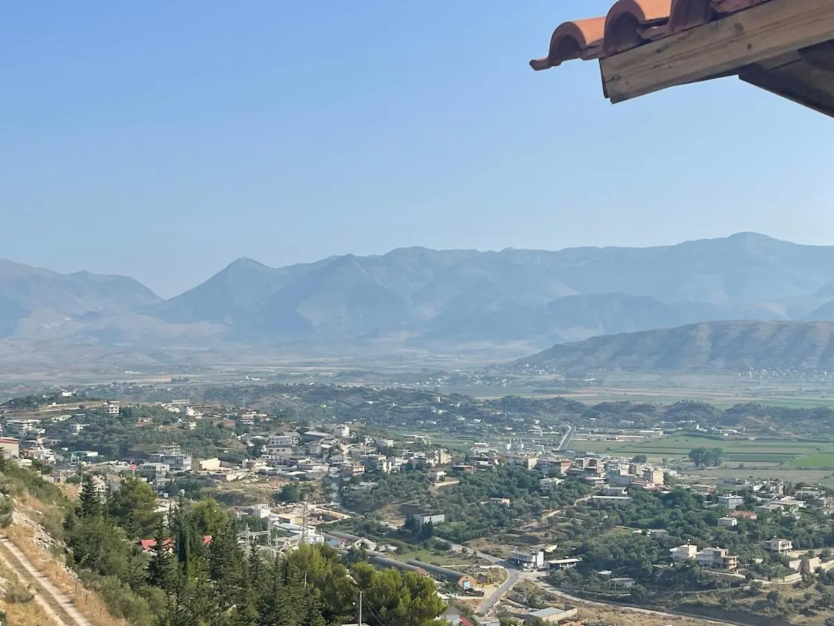 Vila Denad Sarande